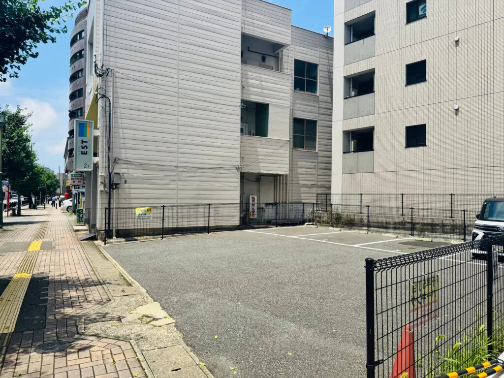 提携駐車場(計5台)